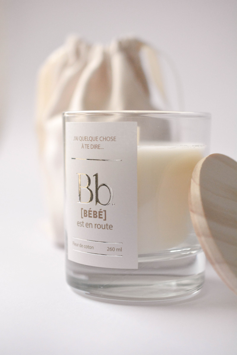 Candle - pregnancy annoucement